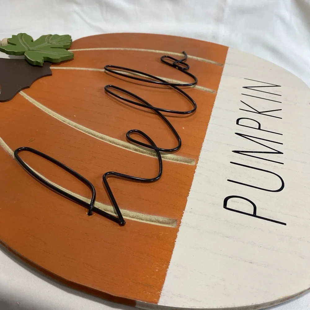 Hello Pumpkin Wooden Door/Wall Decor ⭐️